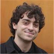 Laureato in Ingegneria Aerospaziale impartisce lezioni di matematica e fisica a studenti/studentesse del liceo e istituti tecnici