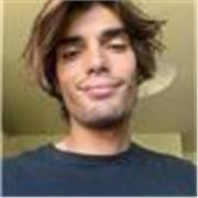 je finalise mes études de pilote, j’ai un bac + 2 en économie. 
J ai un bac option mathématique et physique chimie