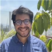 Profesor de inglés con experiencia con niños y adultos jóvenes. Si necesitas ayuda con un examen en particular, escríbeme