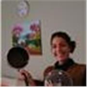 Profesora de Educación Inicial responsable de la enseñanza de niños de cero a cinco años de edad