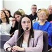 Offro aiuto compiti, ai bambini più piccoli e grandi, esclusivamente online, attraverso organizzazione, determinazione e impegno. 