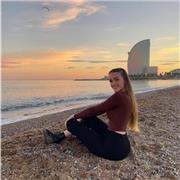 Estudiante a punto de terminar la carrera de turismo y comercio. Disciplinada y con ganas!