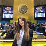 Neolaureata, 6 anni di esperienza, offre lezioni private di matematica, con aiuto compiti e preparazione a verifiche e esami.