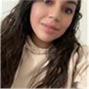 Profesora que imparte clases de Lengua Castellana y Literatura a todos los cursos de primaria