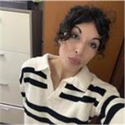 Sono una docente di Italiano, Storia e Filosofia e tutor scolastico per ripetizioni private.