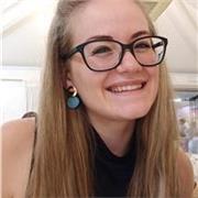 Studentessa di Lettere impartisce lezioni online