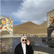 I give private lessons tailored to your learning level.