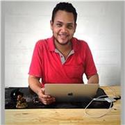 Professor de Língua Portuguesa, com experiência em aplicação de provas de concurso e reforço escolar