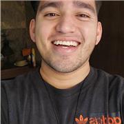 Licenciado el ciencias del deporte apoyando a que las personas lleguen a sus metas fisicas o deportivas con rutinas personalizadas