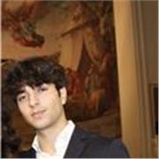 diplomato al liceo linguistico , attuale studente di medicina