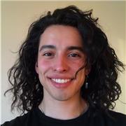 Je peux enseigner les bases de la théorie musicale ainsi que donner des cours d'initiation au chant + cours d'espagnol
