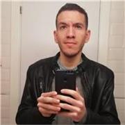 Profesor y estudiante de derecho, con dos años de experiencia enseñando a compañeros de todos los niveles.