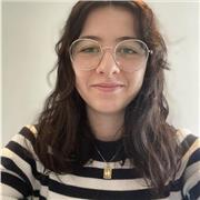Étudiante en école de design, bilingue en anglais (certification TOEFL niveau C1) donne des cours sur Lyon