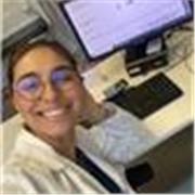 Médico con experiencia en docencia universitaria (cursillos de anatomía e histología). 