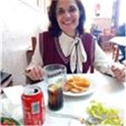 Profesora de inglés (nativa) con experiencia desde 2009 de todos los niveles,  los exámenes de Cambridge hasta C2.
