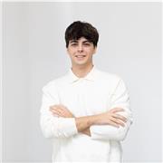 Graphic Designer con 9 anni di esperienza offre lezioni creative di design e comunicazione visiva personalizzate