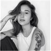 Profesora de teatro, historia y dramaturgia para todos los niveles