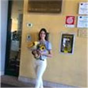 studentessa al terzo anno di Biologia, con diploma liceo classico