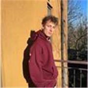 Ragazzo di 20 anni con diploma per scuola alberghiera di 5 anni