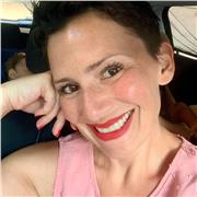 Fotografa freelance offre lezioni di fotoritocco e fotografia a professionisti e appassionati