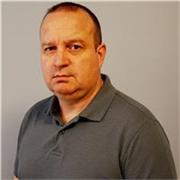 I’m a strategic leadership practitioner with senior executive and board-level experience across global organisations. 