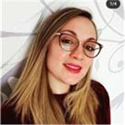 Docente di pianoforte e musica laureata al conservatorio e docente di sostegno con specializzazione TFA sostegno scuole medie