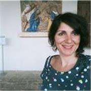 Insegnante alle medie , specializzata in storia dell' arte e disegno e master in arteterapia impartisce lezioni sia on line che in presenza a Torino