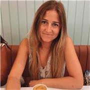 Periodista que se ofrece a dar clases particulares de primaria de cualquier asignatura. Excelente expediente académico