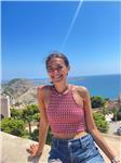 Estudiante de relaciones internacionales con muy buen nivel de inglés que ofrece clases particulares de cualquier asignatura a alumnos de primaria y eso. me amoldo a las necesidades de cada estudiante para un aprendizaje más eficaz