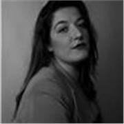 Técnico Superior en Fotografía, con mas de 10 años de experiencia en fotografía de retrato y moda.