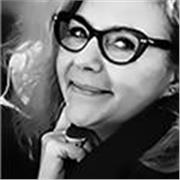 CREATIVE DIRECTOR, GRAPHIC DESIGNER CON ESPERIENZA
