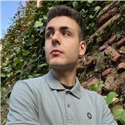 Se dan clases de inglés a niveles básicos e intermedios