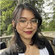 Laureata in Medicina. Impartisco ripetizioni di inglese a studenti di scuole elementari, medie e superiori e anche ad adulti. Conoscenza dell’Inglese a livello C2/ madrelingua. Italiano a un livello B2/C1