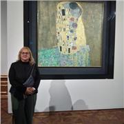 I have been teaching MFLs for 25 years now.
I can teach both ESOL and Spanish for Secondary and adult students.