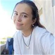 Étudiante de 19 ans , actuellement en 2ème année d'école d'ingénieur sur Toulouse. Cours de sciences et de maths !