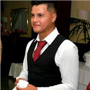 Doy classes particulares a personas que quieran iniciarse al mundo de la musica y su instrumento ideal sea la guitarra.