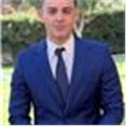 Me defino como una persona comprometida con ética del trabajo, empática pero a la vez exigente. 
Me adapto bien a cualquier tipo

