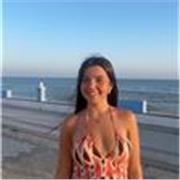 Doy clases de inglés, tengo 16 años, título de c1 de Cambridge y doy clases de c2 para sacarlo en junio así que podría ayudar con