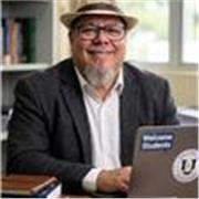 Professor com muitas formações 2 de licenciatura uma de Bacharel, Mestrado e 2 Especialização