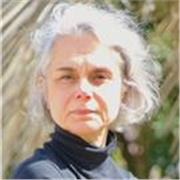 Architecte DPLG passionnée par son métier et par son enseignement cherche à transmettre son savoir et son expérience...