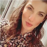 Laureata in Storia e critica dell'arte offre lezioni di storia dell'arte a ragazzi