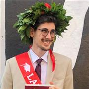 Laureato in Psicologia della Salute impartisce lezioni e ripetizioni private a studenti liceali e universitari