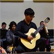 Profesor de guitarra, canto y teoría musical para alumnos de nivel básico, medio y medio avanzado de online y presencial Santiago
