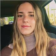 Profesora de asignaturas de primaria, ESO, y bachillerato de ciencias sociales