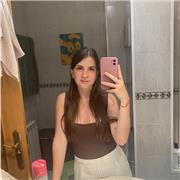 Profesora de educación infantil y primaria, preparada para dar todas las asignaturas en castellano.