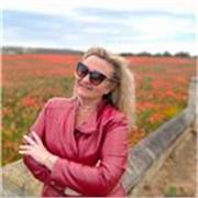 Laureata in Spagnolo signora madrelingua trasferita da Madrid a Lecce impartisce Lezioni di Spagnolo sia in internet che fisicamente previo appuntamento chiedo serietà e professionalità cosi come la do io
