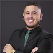 Professor de língua portuguesa, com experiência de 2 anos de ensino para estrangeiros