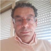Professeur de mathématiques ayant plus de 20ans d expérience dans l enseignement de mathématiques je souhaiterais vous rejoindre