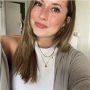 10 Jahre Erfahrung als Nachhilfelehrerin und examinierte Fremdsprachenlehrerin für Englisch und Spanisch