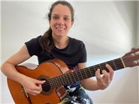 CLASES DE GUITARRA Y UKELELE- TEORIA MUSICA- Presenciales en Parque Batlle / Online